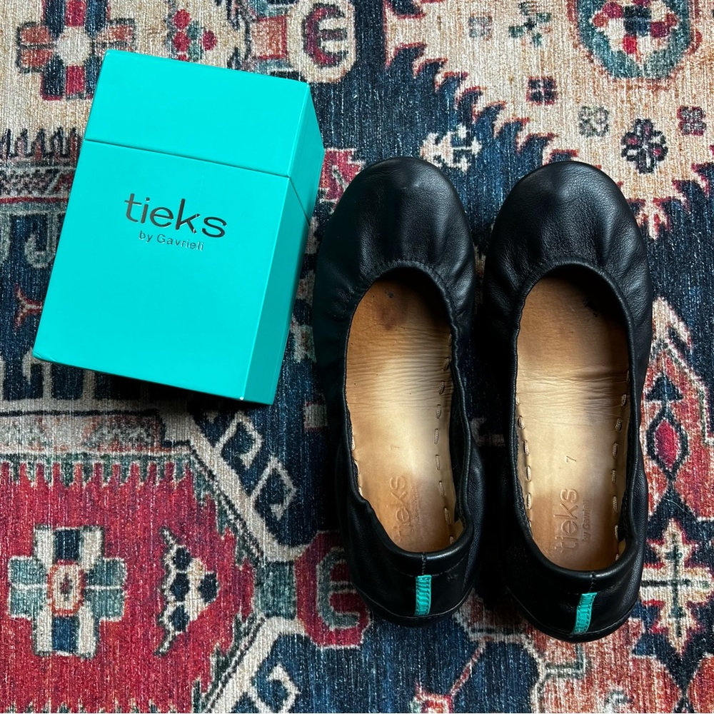 Black Tieks GUC